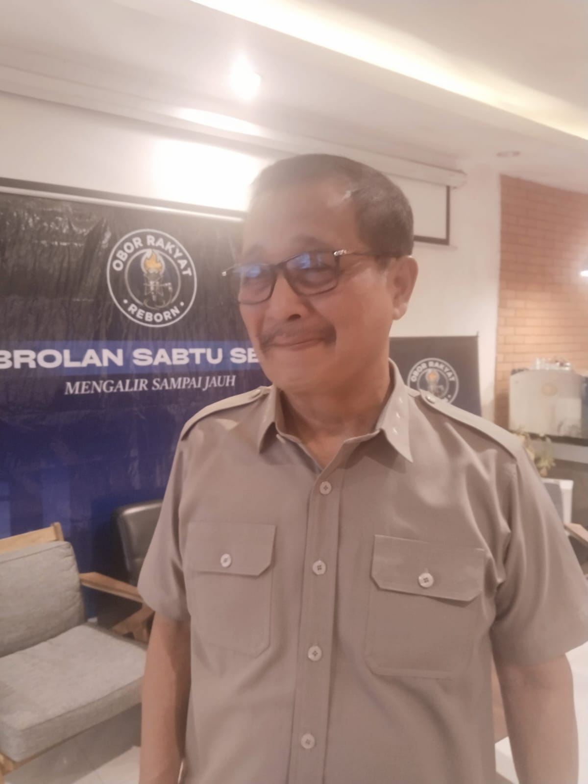 Penasihat hukum Jokowi menyoroti kerancuan penggunaan hukum acara pidana lama dan baru dalam penanganan kasus