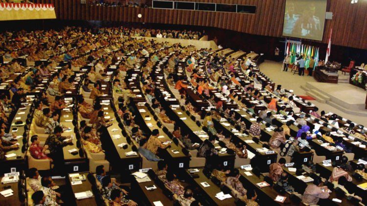 Pemerintah Jaga Momentum Pertumbuhan dengan Memperkuat Daya Beli: Strategi dan Dampak Ekonomi