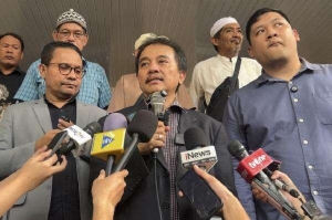 Ketua Umum Jokman Nusantara Bersatu, Andi Azwan menilai bahwa secara tersirat kasus ijazah Jokowi akan segera disidangkan. 
