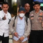 KPK Amankan 19 Orang dalam OTT di Lombok Barat, Bupati Lalu Ahmad Zaini Dibawa ke Jakarta
