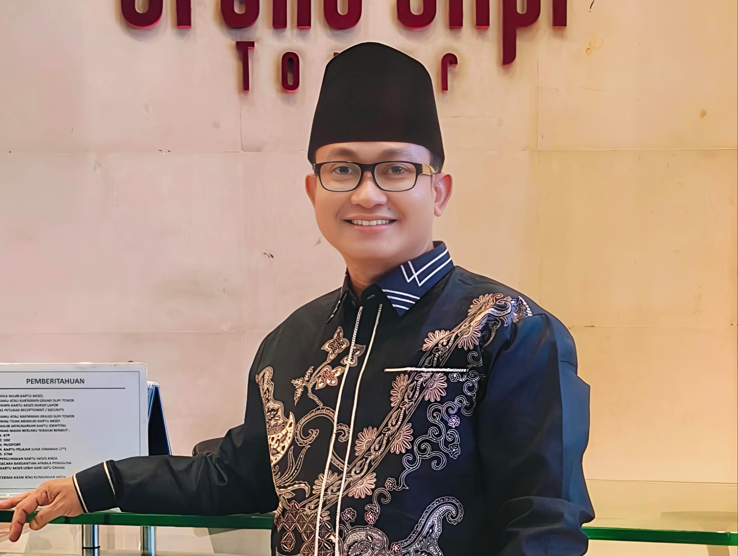 Rocky Gerung, Kritik, dan Bayang-Bayang Istana