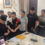 KECEWA TERHADAP JAWABAN PEMKAB BEKASI, KOORDINATOR AKSI SOLIDARITAS WARTAWAN TEGASKAN: COPOT KADIS LH DALAM 7 HARI ATAU AKSI DAMAI JILID II DIGELAR LEBIH BESAR!