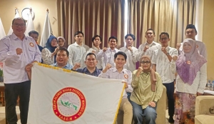 Dua Anak Menteri Jadi Tenaga Ahli, FABEM Desak Prabowo Pecat Menteri Haji dan Umrah
